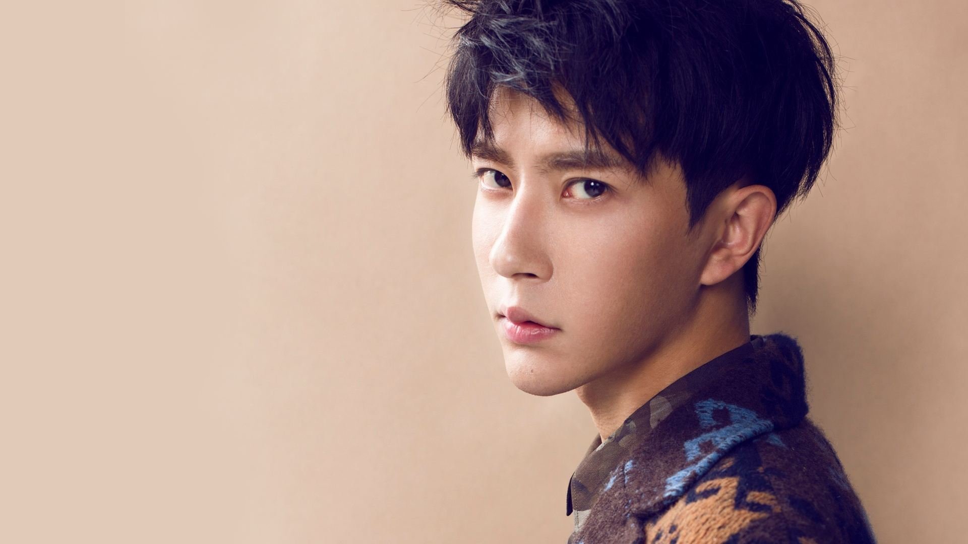 “羽毛球:简阳文体中心赛场迎来世界羽坛巨星对决”