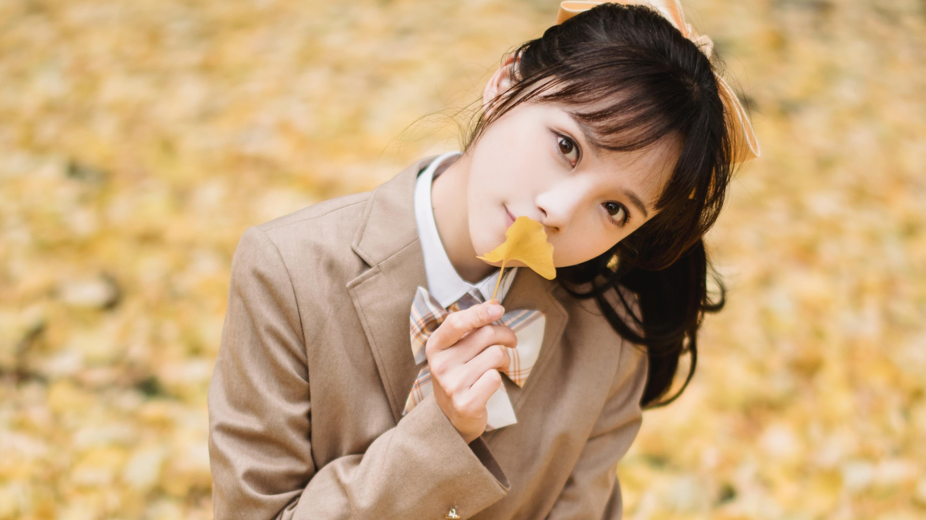 拳击项目裁判争议持续发酵，拳击比赛裁判打选手视频